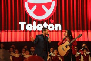 Lee más sobre el artículo Gustavo Ratto y Coro Nacional de Niños del Perú cantan la Canción Oficial de la Teletón 2018